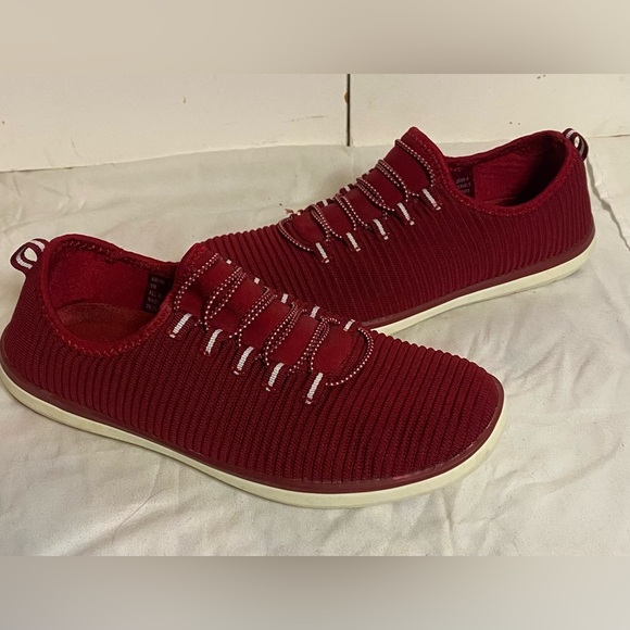 Comfortview Women's CV Sport Ariya Slip On Sneaker Crimson Size 9M - Picture 2 of 6
